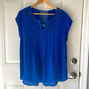 Women’s daniel rainn royal blue blouse